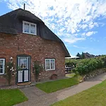 Friesenhaus Kaeptn Hahn Hausteil 03 Westerland